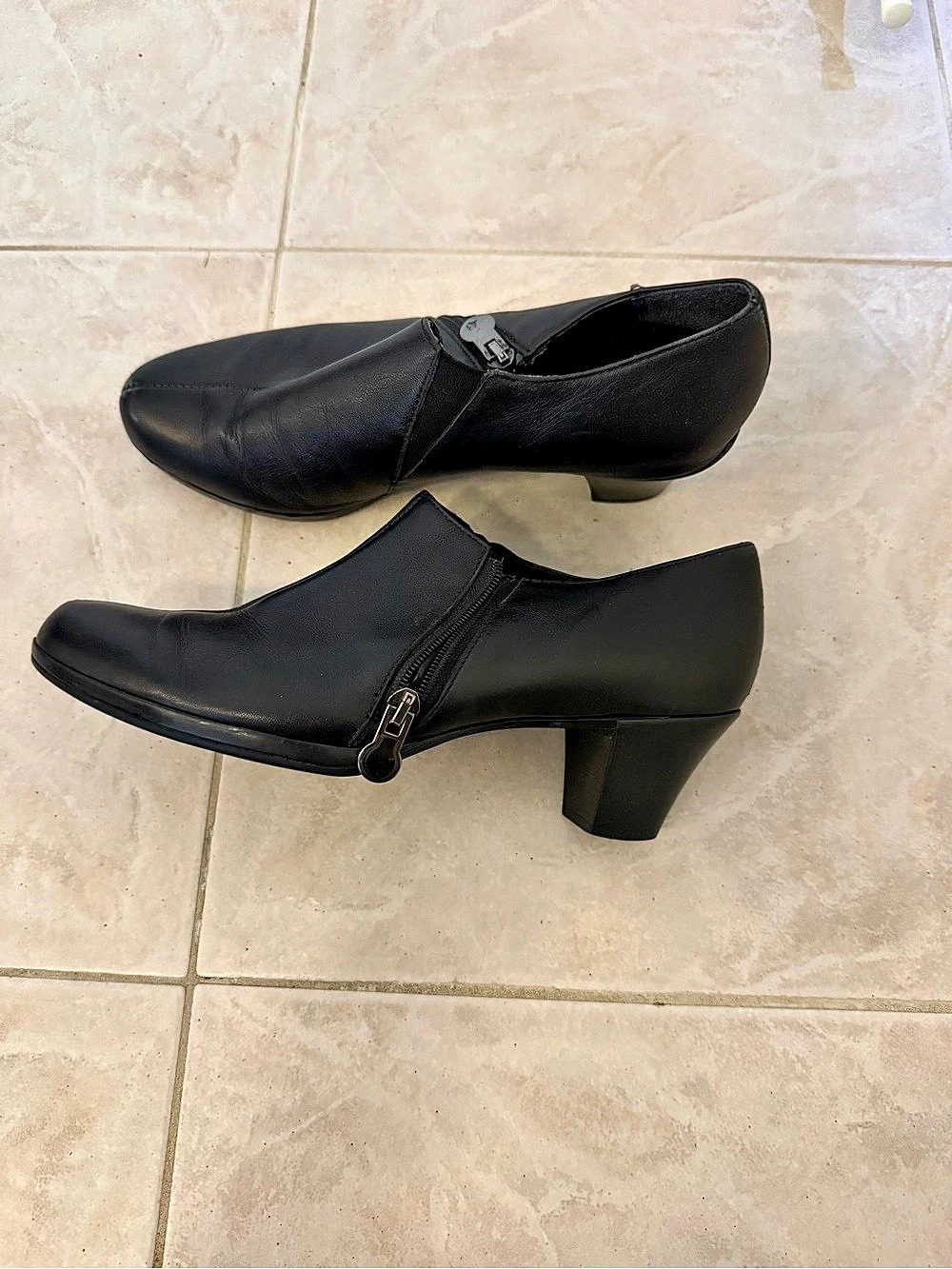 Munro Black Side-Zip Heeled Shoes